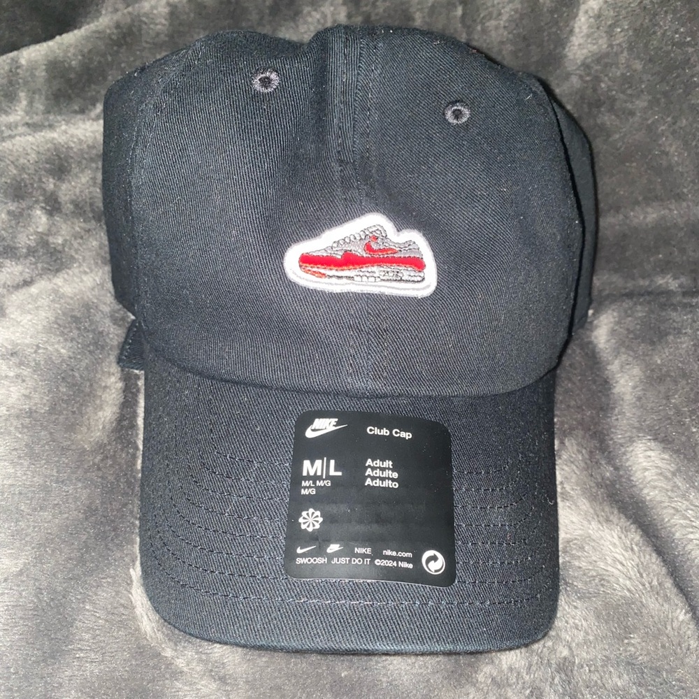Nike Unisex Air Max 1 Club Adjustable Hat